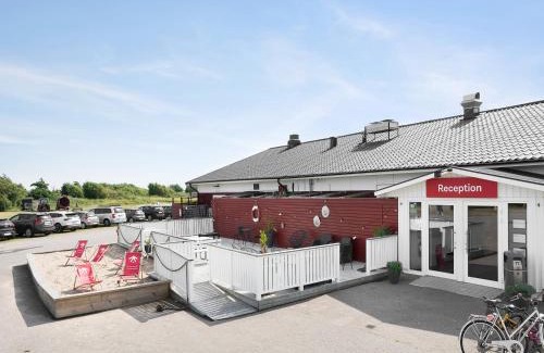 Tvaaker Otro | First Camp Björkäng-Varberg