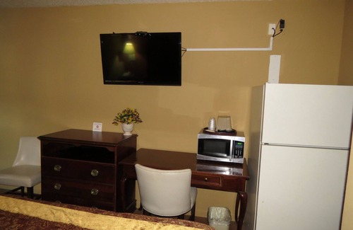 Caseyville Hotel | First Western Inn Caseyville