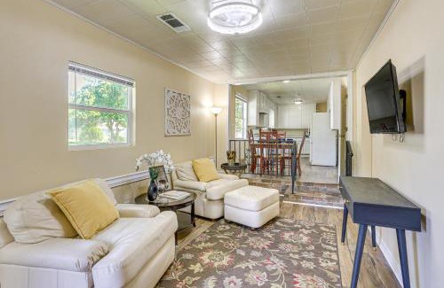 Lakeview  Jefferson County Apartamento | Fish and Explore Port Arthur Apt Near Sabine Lake!