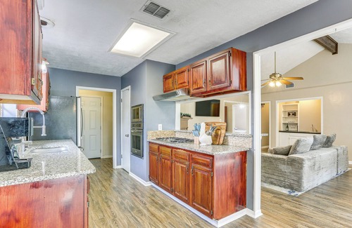 Lake Charles Casa | Fish, Golf, Explore: Home 3 Mi to Prien Lake Park!