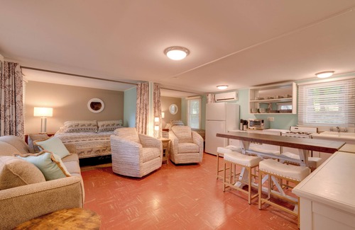 Bangor Apartamento | Fish, Swim & Unwind: Lakeside Poconos Retreat