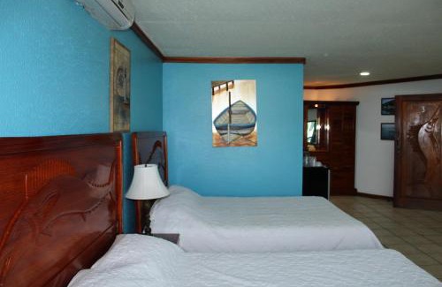 Golfito Hotel | Fish Hook Marina Hotel