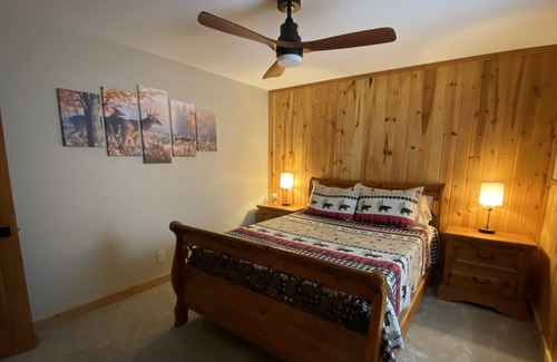 Siren Casa | Fish Lake Retreat! Leave the cities behind and relax at the lake.