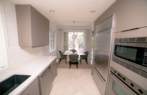 Miami Beach Apartamento | Fisher Island - Charming 2-bedroom apartment in welcoming Miami Beach, AC, WiFi