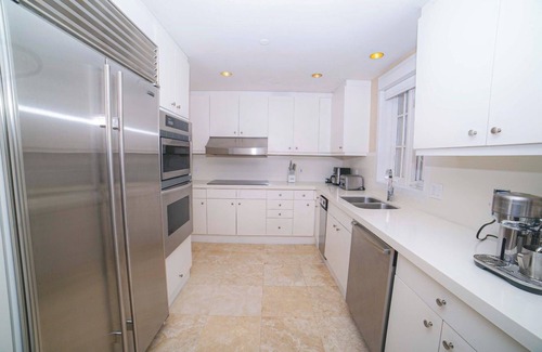 Miami Beach Apartamento | FISHER ISLAND — Luxury 2-Bedroom with WiFi & AC on Miami’s Most Exclusive Island