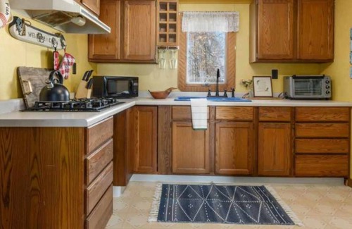 Garrison Cabina | Fisherman’s Shanty- Lakeside