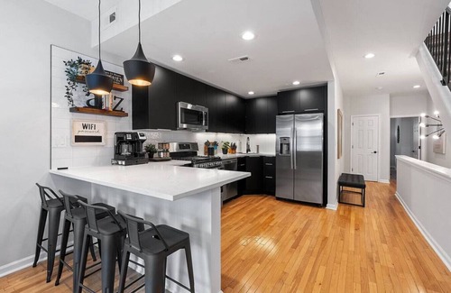 Southwest Center City Apartamento | Fitler Square GEM - 3 Bedrooms!