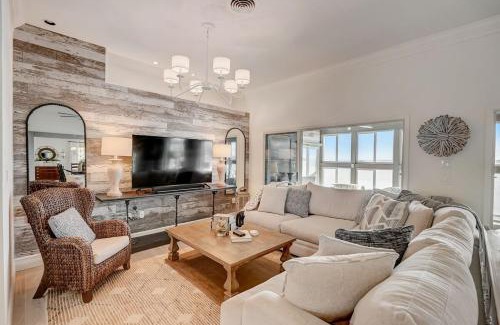 Englewood Casa | Five Palms