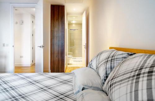 Titanic Quarter Apartamento | Five Star Panoramic and Central Apartment
