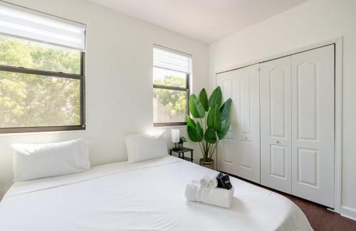 Tamiami Casa | FL1 House NEW Miami Oasis Game Room & Firepit