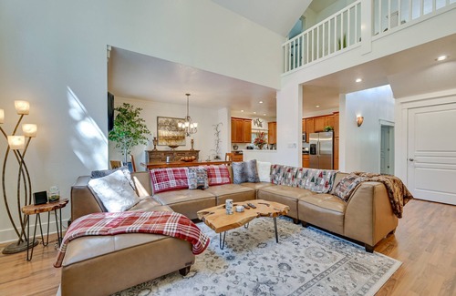 Ponderosa Trails Casa | Flagstaff Hideaway: Private Hot Tub, 4 Mi to Dtwn!