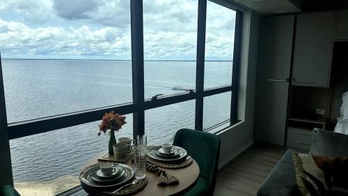 Ponta Negra Apartamento | Flat de Luxo no Tropical - Vista Para Rio