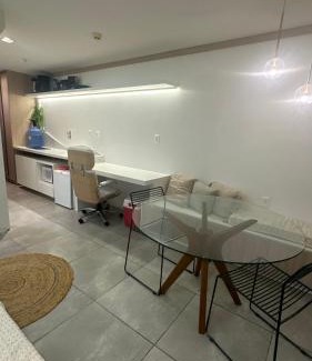Cruz das Almas Apartamento | Flat em Hotel de Luxo beira mar da grife Ritz suítes com vista ampla para todo o mar da cruz das almas, jatiúca e ponta verde, com toda estrutura de um hotel lindo e arrojado, academia, piscina e muito mais, venha viver essa experiência incrível!