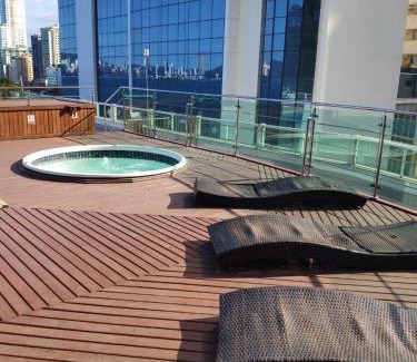 Pioneiros Apartamento | Flat Prédio Frente MAR Garagem Piscina Academia Portaria 24 h