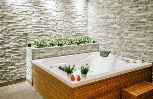 Yakuplu Apartamento | Flat w Jacuzzi 2 min to Metro, Near Marmara Park