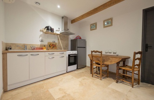 Rasteau Apartamento | Apartamento-King-Baño con bañera-Vista al Jardín