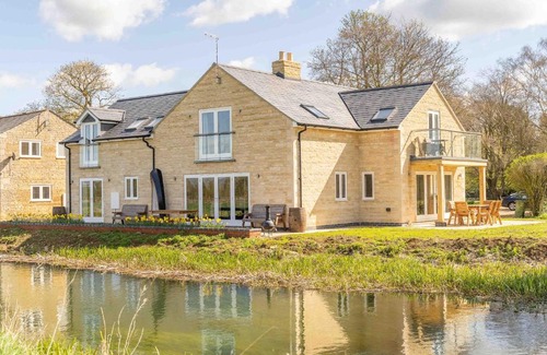 Thurlby Casa | Fletland Mill and Holiday Hamlet - 18th century watermill, in stunning location near Stamford