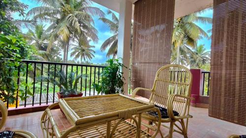 Kushalnagar Casa | Flintstone Home