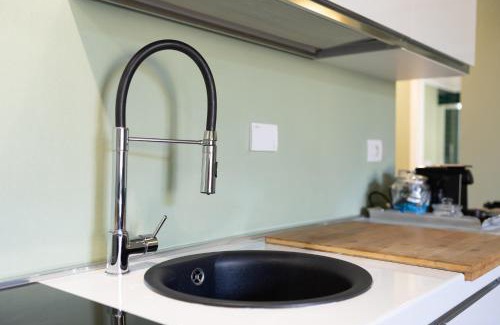 Santo Spirito Apartamento | Florence Retreat with Romantic Bathtub