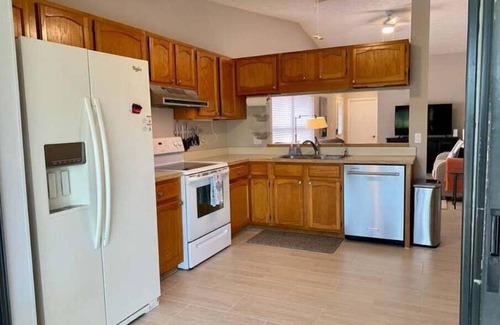 Sun 'N Lake Casa | Florida's sun and golf living!