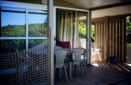 Esparron-de-Verdon Chalet De Esquí | Flower Camping La Beaume **** - Chalet 28m2 CONFORT 2 bedrooms + semi-covered terrace 5 people