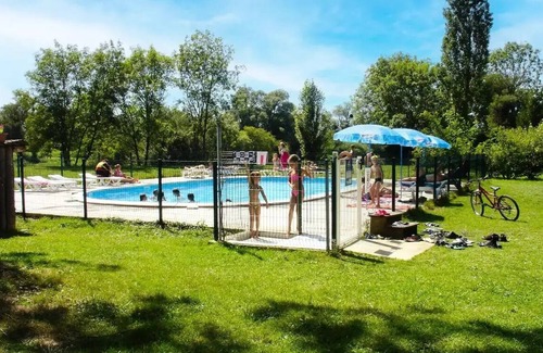 Montbarrey Casa | Camping Les 3 Ours *** - Casa móvil Confort 3 habitaciones 4 Personas