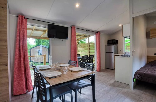 Tremolat Casa | Flower Camping LES BERGES DE LA DORDOGNE **** - Mobil-Home Premium 29m2 Bahia - 2 bedrooms + covered terrace +LV + TV + CLIM 4 people