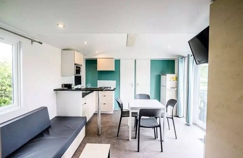 Pressignac Casa | Flower Lake Camping **** - Mobil home Family Comfort 40m2 - 4 bedrooms + covered terrace + TV 8 persons