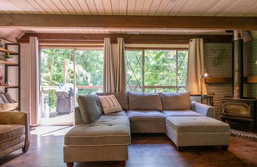 Paradise Estates Casa | Fog & Fern Hideaway at Mount Rainier