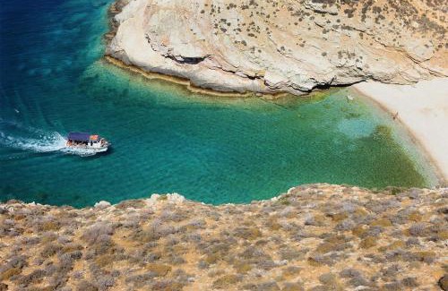 Ano Meria Casa | Folegandros Enchanting Moniasma Home, Sunset Views