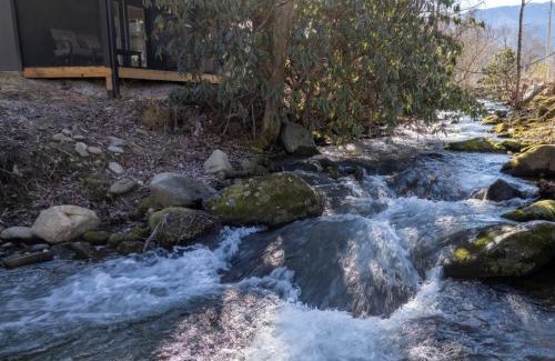 Cosby Casa | Follies Cottage, Pickleball Court, Creek, WIFI, Mountain Views, Starting at 79"