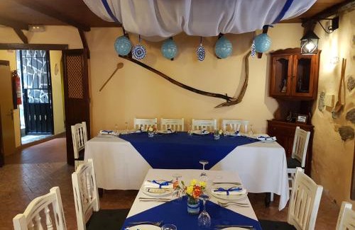Adeje Casa | Fonda Central