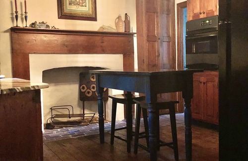 Shippensburg Otro | Fontinalis- Historic stone farm house (ca. 1700’s) on famous trout stream.