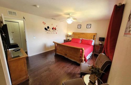 Regal Palms Complejo | Food and wine festival water slide lazy river themed rooms close to Disney