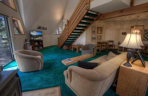 Incline Village Casa | Fool Around House by Lake Tahoe Accommodations