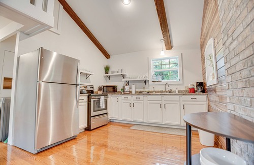 Crosby Cabina | Forest Creek Chalet | Riverfront w/ Airplane Strip