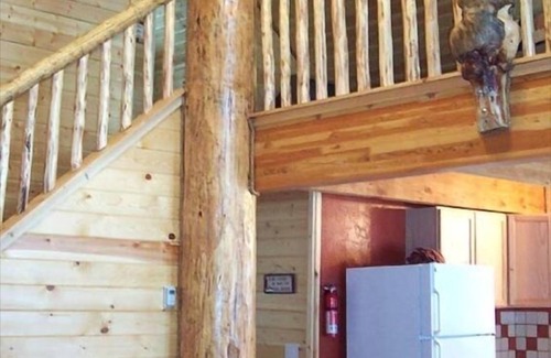 Island Park Cabina | Forest Haven, una cabaña acogedora, a 30 minutos de Yellowstone!
