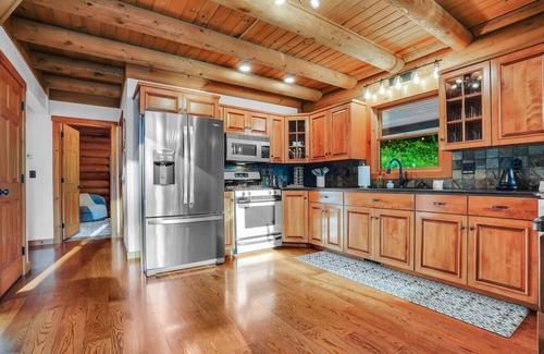 Mount Aetna Cabina | Forest Haven Retreat