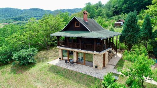 Central Serbia Casa | Forest Heaven Retreat with jakuzz