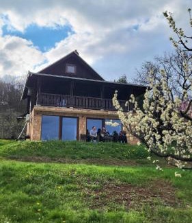 Central Serbia Casa | Forest Heaven Retreat with jakuzz