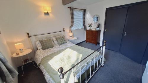 Hartland Casa | Forest Retreat Sleeps 4 2 Bed Parking