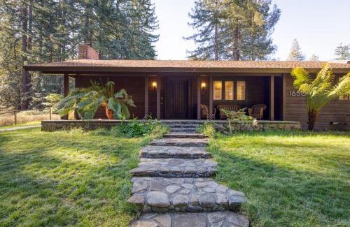 Freestone Casa | Forest Ridge - Private Pool, Hot Tub, Yoga Room and Sauna