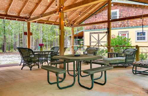 Eatonton Casa | Forested Family Hideaway Near Lake Sinclair!