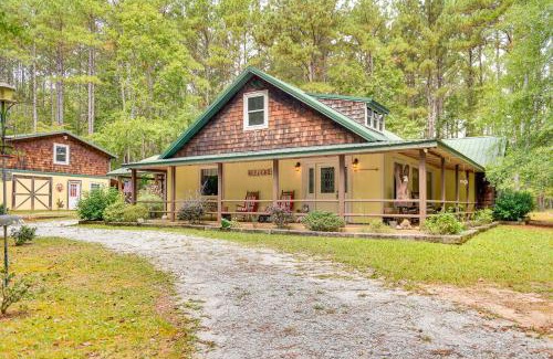 Eatonton Casa | Forested Family Hideaway Near Lake Sinclair!