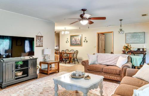 Eatonton Casa | Forested Family Hideaway Near Lake Sinclair!
