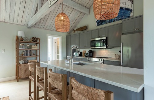 Madaket Casa | Forget Me Knot – Serene Madaket Retreat Near Starbuck Beach
