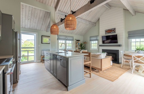 Madaket Casa | Forget Me Knot – Serene Madaket Retreat Near Starbuck Beach