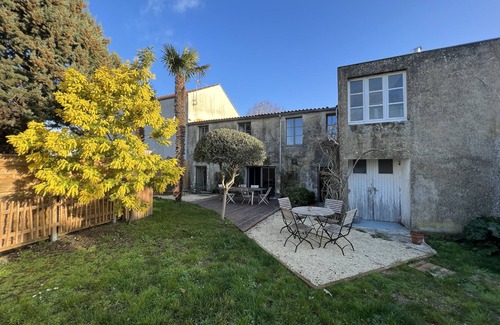 Saint-Denis-d'Oleron Casa | Antigua colonia ideal para familias numerosas o varias parejas. 6 10 personas