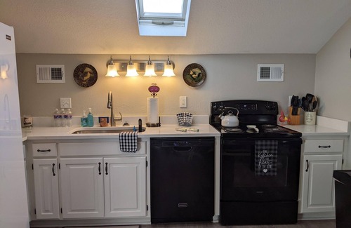 Bucyrus Casa | Former Dairy Barn Loft Apartment