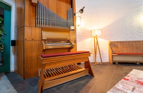 Kelheim Condominio | formerly. Church + basement flat for up to 16 people, garden